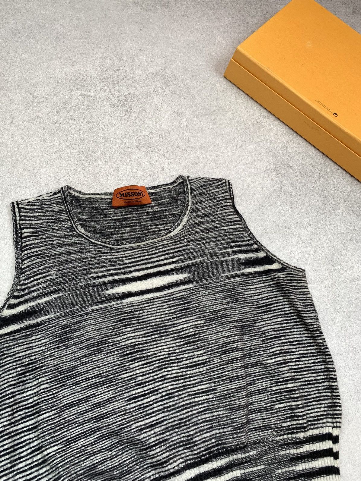Missoni Missoni Womens Sleeveless Cashmere Top Size XS S Size S / US 4 / IT 40 - 3 Thumbnail