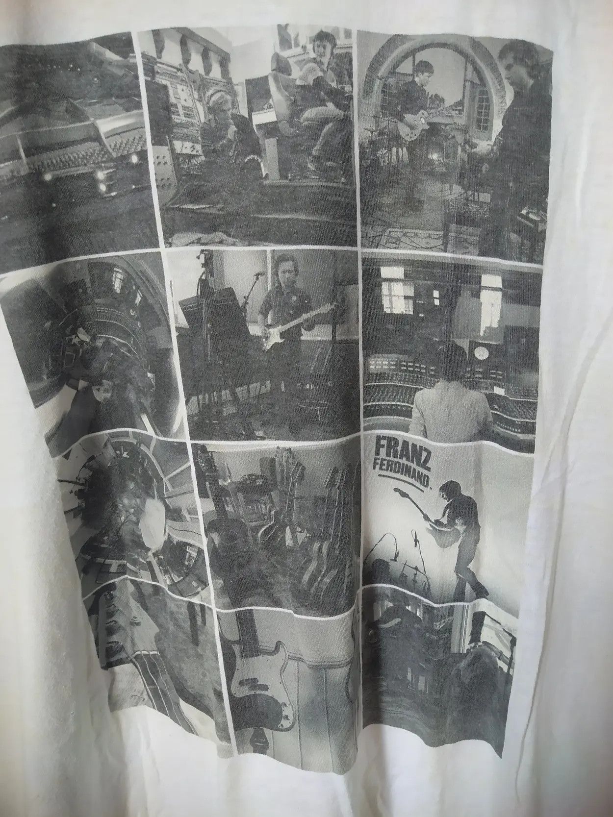 Band Tees Y2K Franz Ferdinand Graphic Collage T-Shirt Indie Rock Band Size US L / EU 52-54 / 3 - 9 Thumbnail
