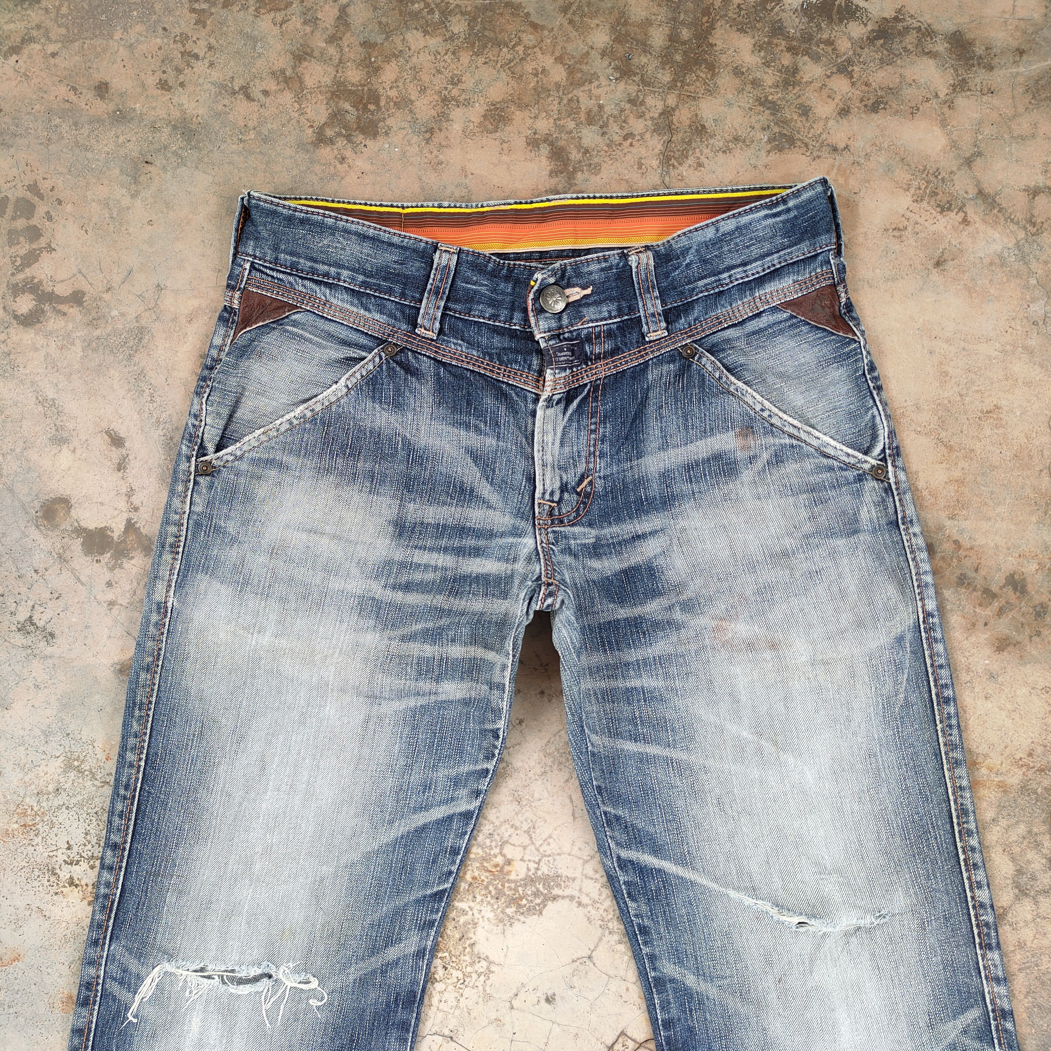 Edwin VINTAGE EDWIN BLUE TRIP DISTRESSED FADED JEANS PANTS Size US 34 / EU 50 - 4 Thumbnail