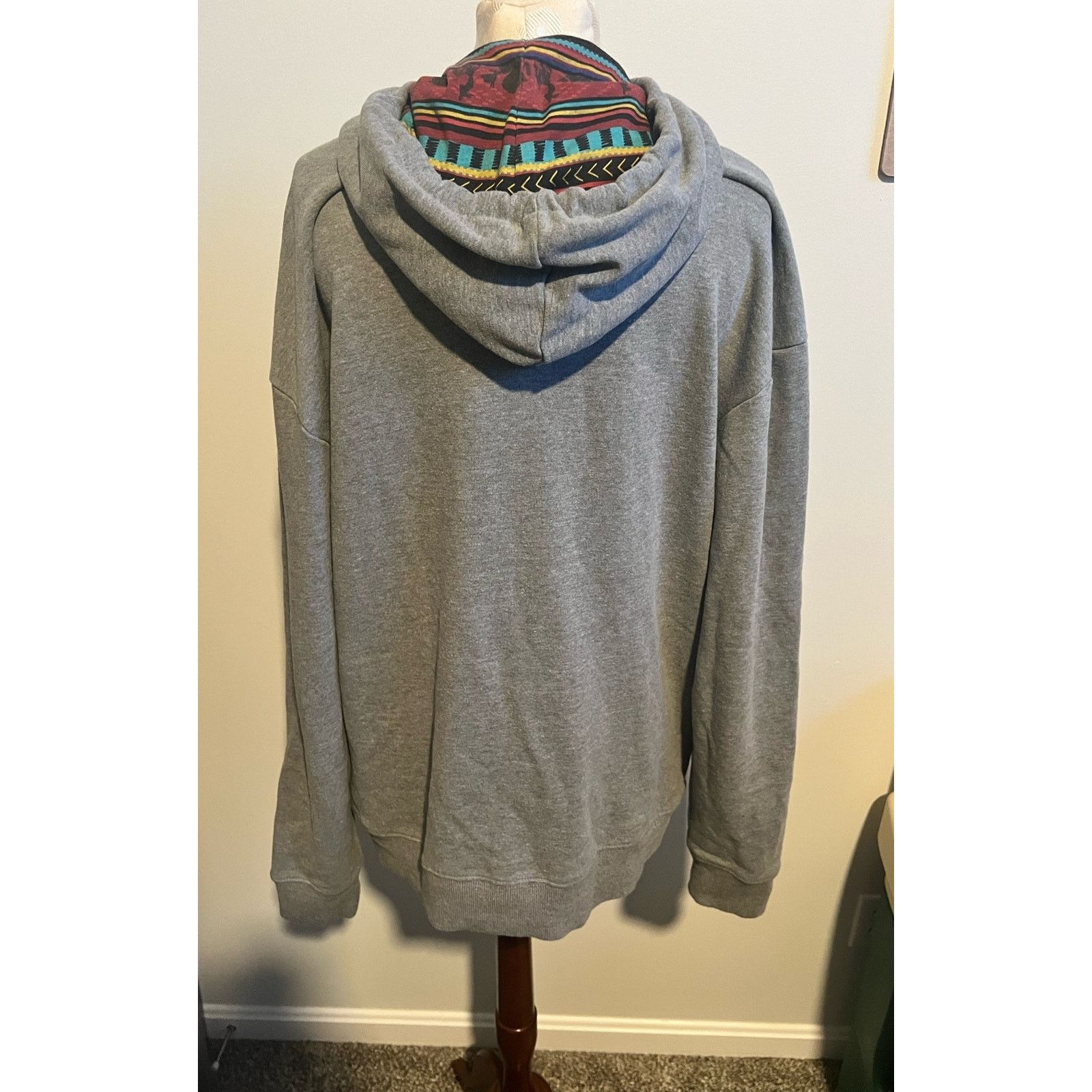 Disney Disney Our Universe Emperor’s Groove Gray Hoodie Medium Size M / US 6-8 / IT 42-44 - 4 Thumbnail