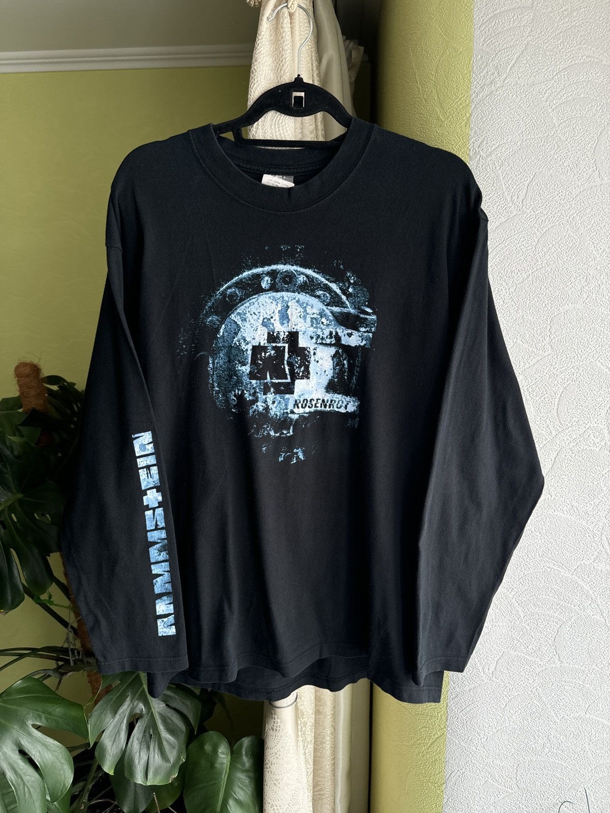 Band Tees Vintage Rammstein Rosenrot Long Sleeve Shirt Metal Band Tee Size US L / EU 52-54 / 3 - 2 Thumbnail