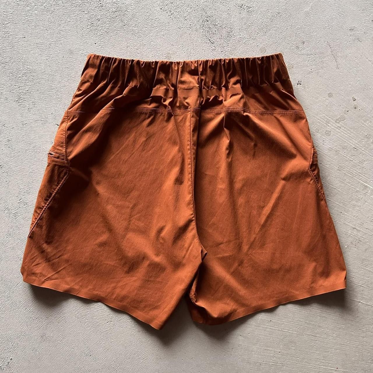 Arc'teryx arcteryx women's orange aestas shorts Size 25" / US 0 / IT 36 - 3 Thumbnail