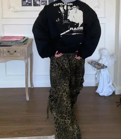VIBE Leopard print paratrooper runaway overalls wide leg pants Size US 32 / EU 48 - 7 Thumbnail