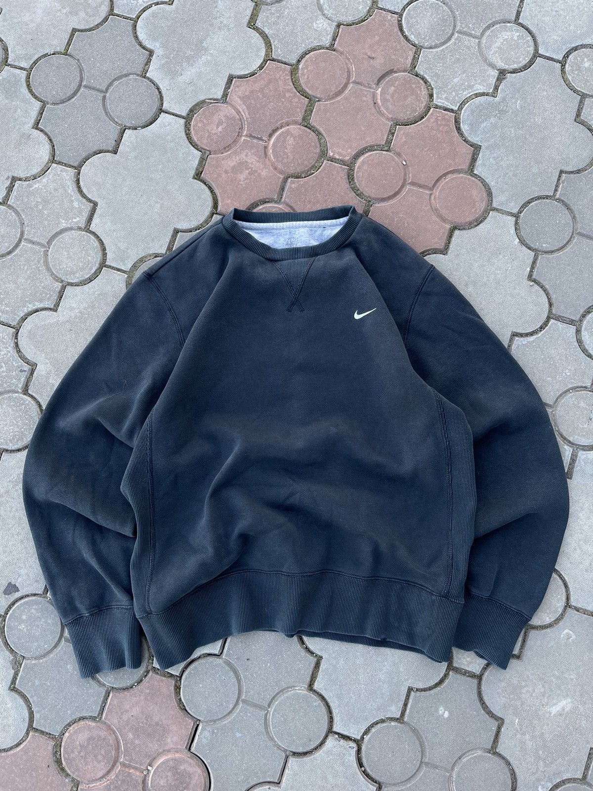 Pre-owned Nike X Vintage Nike Mini Swoosh Faded Sweatshirt Usa In Black