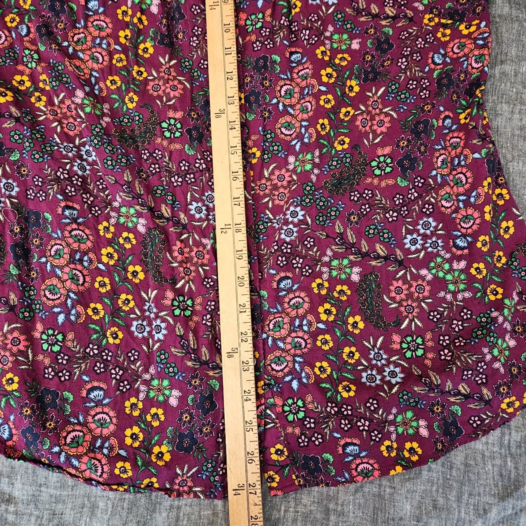 Talbots Talbots Women's XL Floral Ruffle Neck Button Front Blouse Purple Long Sleeve Shirt Adults Regular Size Type: Blouse Size XL / US 12-14 / IT 48-50 - 4 Thumbnail