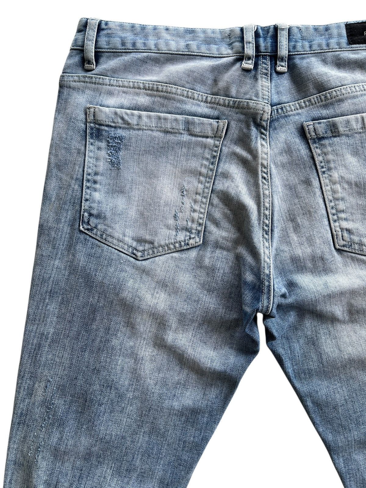 Represent Clo. Represent Acid Blue Distressed Knee Jeans Size US 33 - 9 Thumbnail