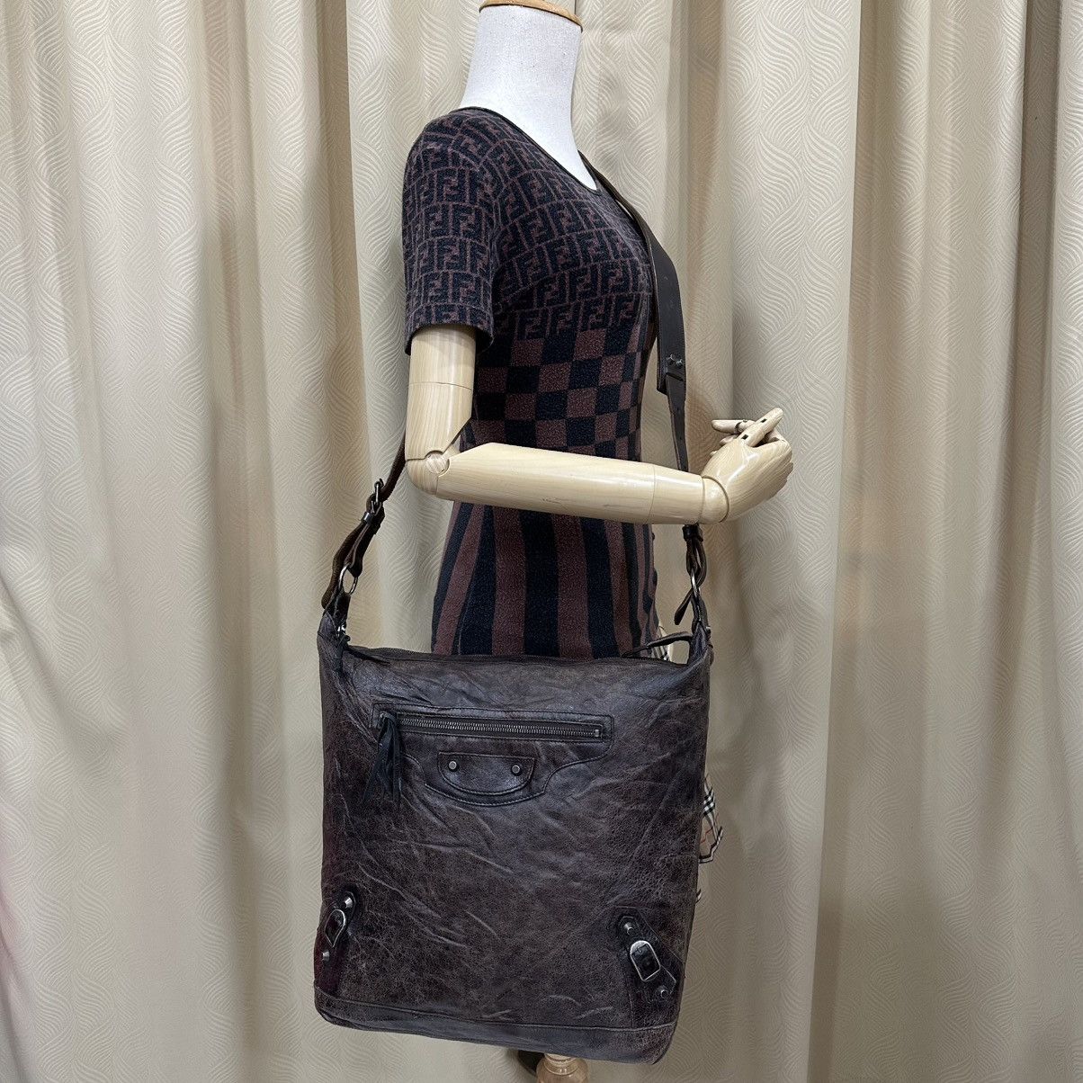 Balenciaga BALENCIAGA Agneau Day Shoulder Bag Leather 140442