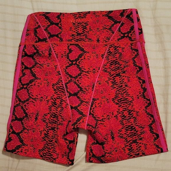 Adidas × Ivy Park Adidas x Ivy Park Allover Print Red Triangle Bra and Shorts Size 28" / US 6 / IT 42 - 5 Thumbnail