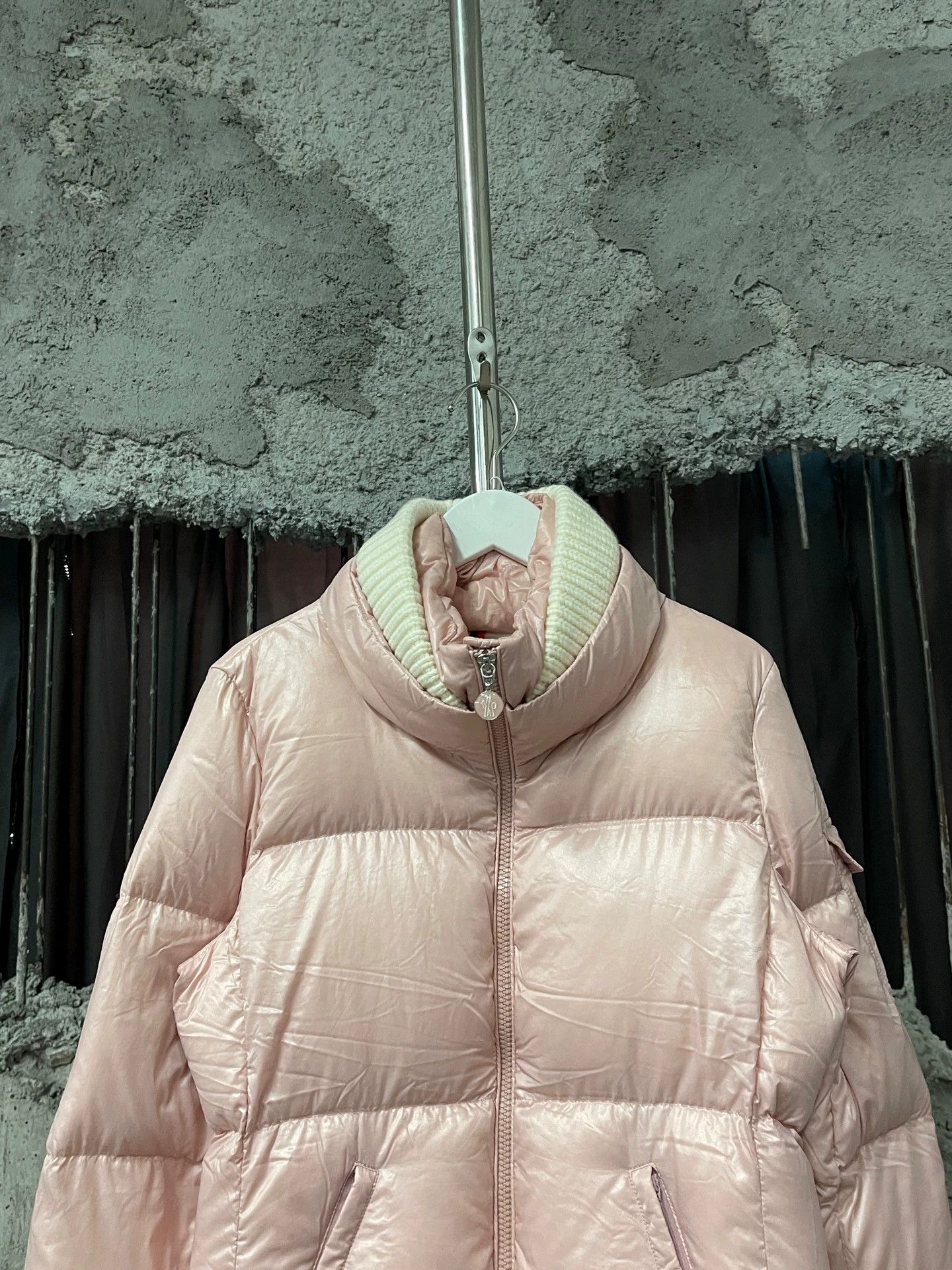 Moncler Moncler women's puffer jacket size 0 Size XS / US 0-2 / IT 36-38 - 3 Thumbnail