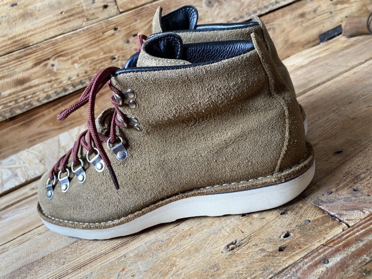 Danner Danner mountain light overton suede hiking boots sz uk7.5 Size US 8 / EU 41 - 7 Thumbnail