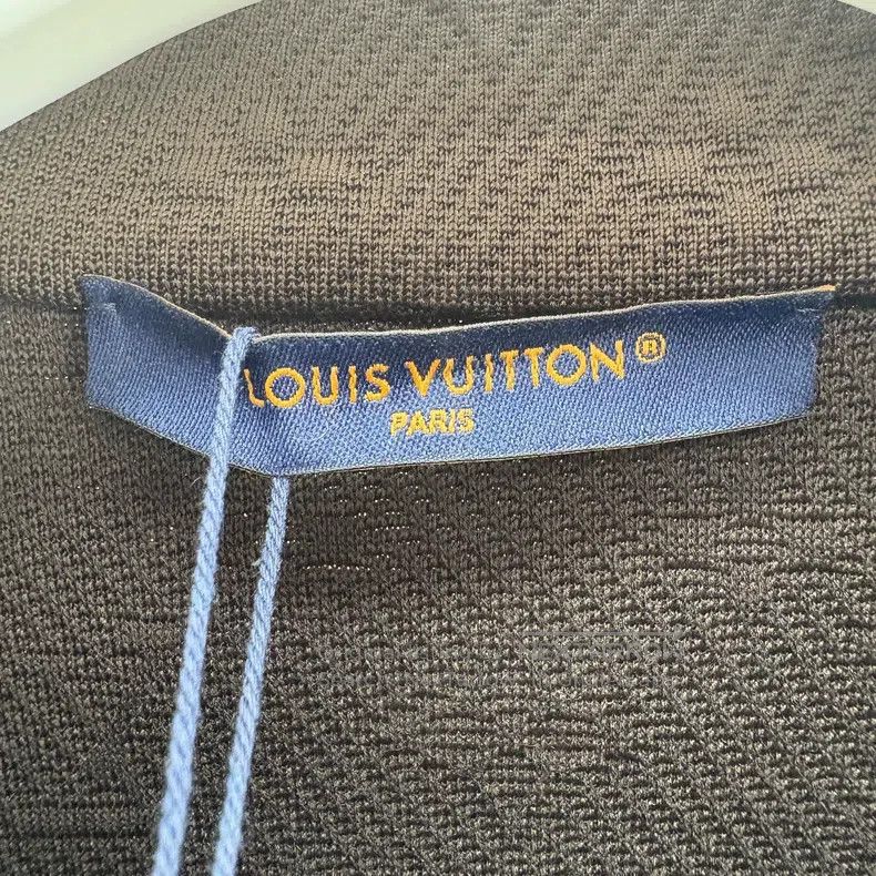 Louis Vuitton Louis Vuitton SS 24 brown embossed full logo jacket Size US XL / EU 56 / 4 - 6 Thumbnail