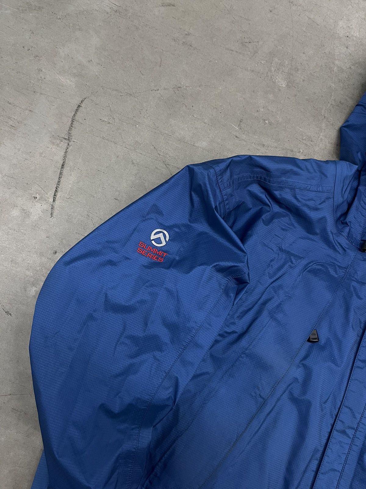 The North Face Vintage North Face Summit Series Gore-tex Jacket Size US XL / EU 56 / 4 - 5 Thumbnail