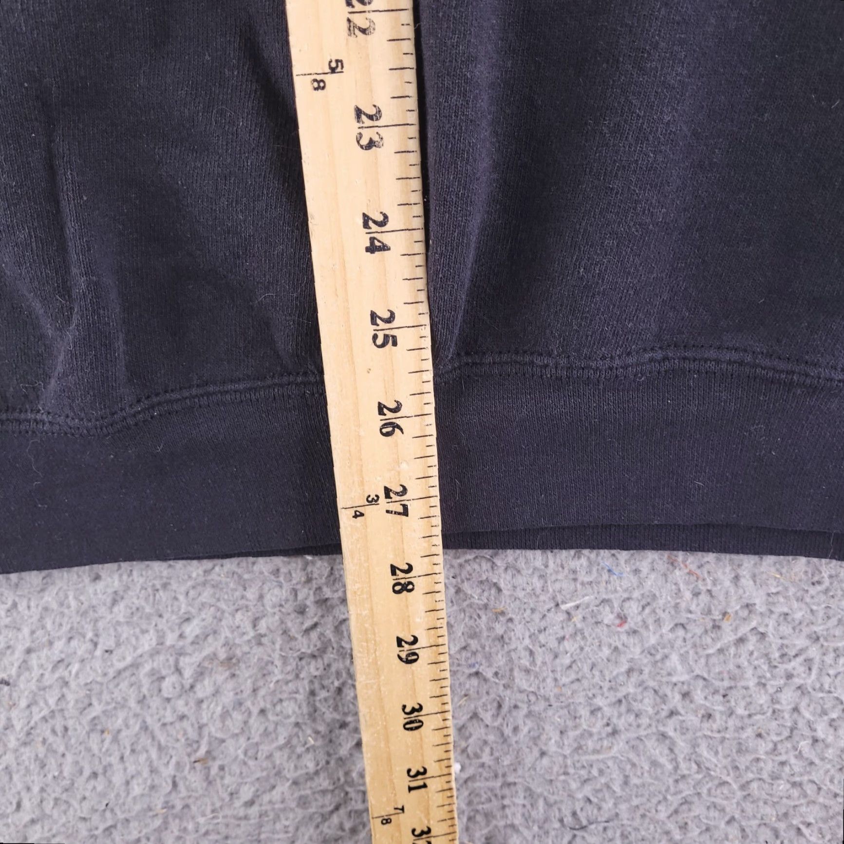 Lee VINTAGE Lee Sweatshirt Mens L-XL Black Heavyweight Pullover Crewneck Solid Pullover Heavyweight Mens L Black 90s? Size US L / EU 52-54 / 3 - 7 Thumbnail