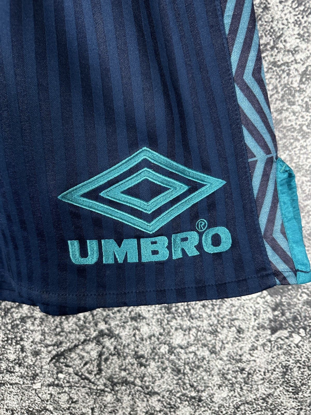 Umbro Men’s Vintage 90s Umbro Pro Training Soccer Shorts Size 40 Size US 40 / EU 56 - 4 Thumbnail