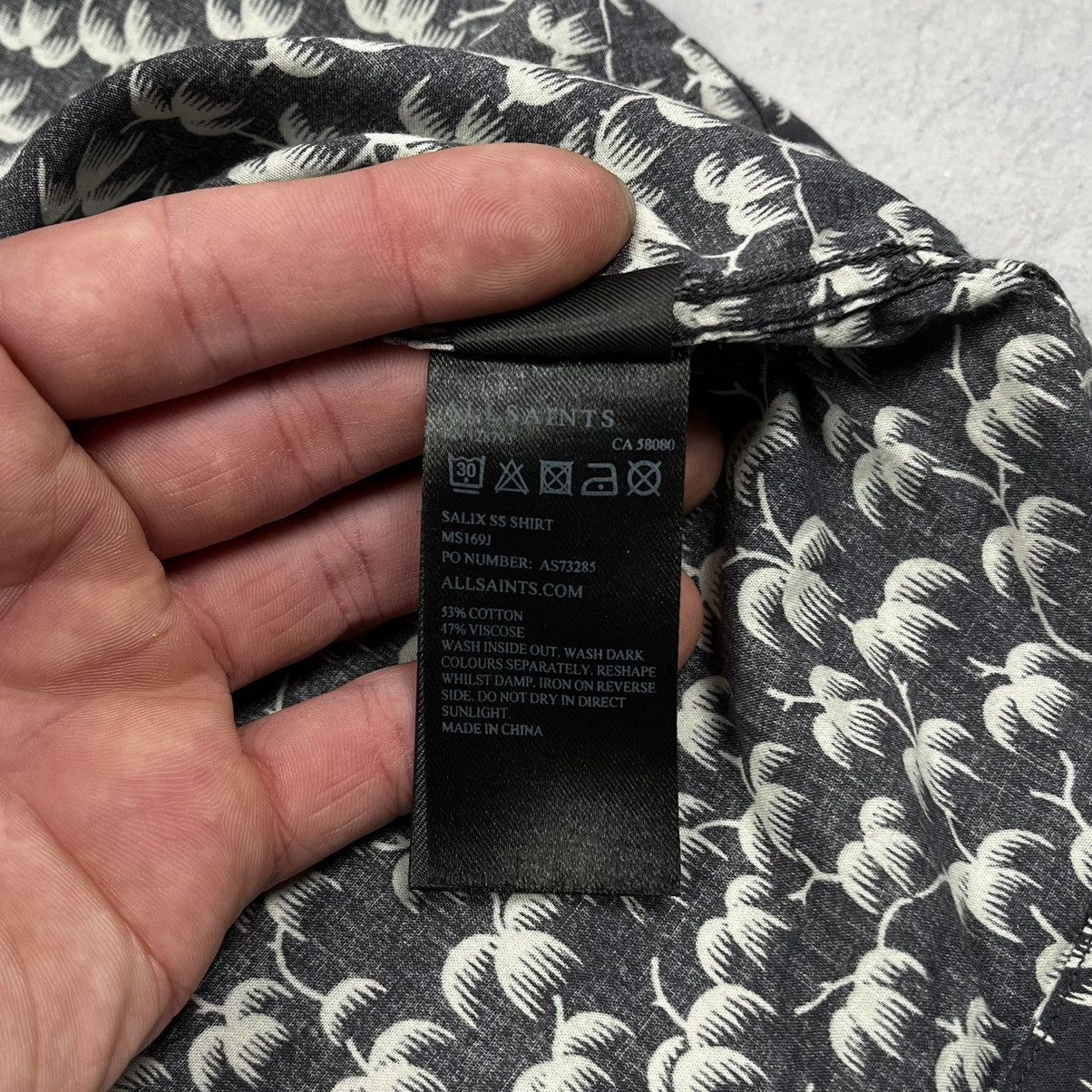 Allsaints AllSaints Salix Palm Print Short Sleeve Button Up Shirt Size US S / EU 44-46 / 1 - 12 Thumbnail