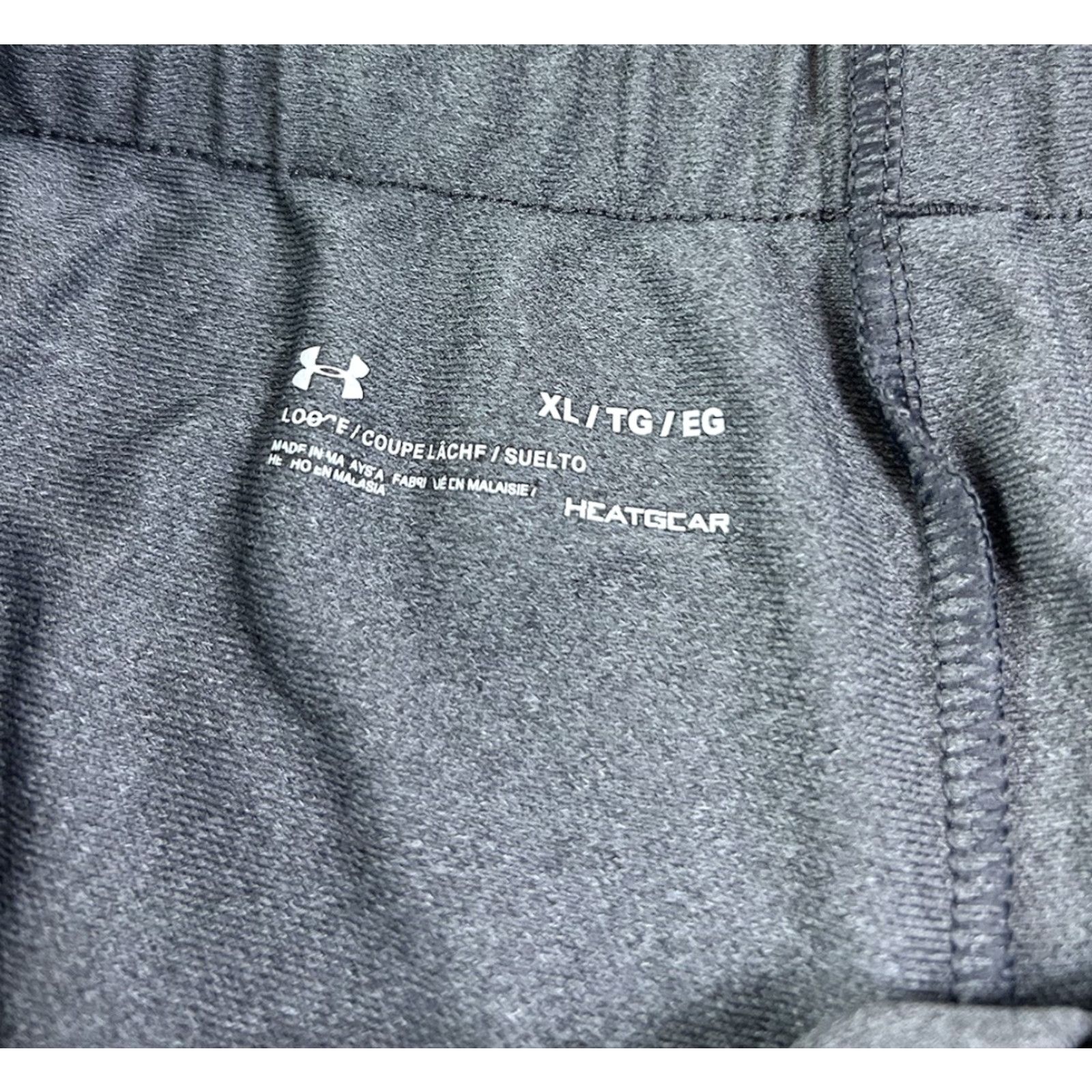Under Armour Under Armour Shorts Women’s XL Black Grey Heatgear Loose Size 40" / US 18 - 5 Thumbnail