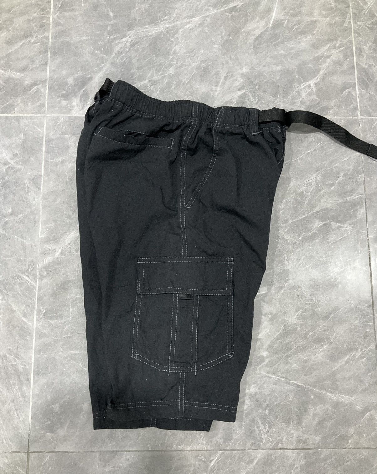 Japanese Brand × Vintage Short Pants Black Cargo Shorts Style Size US 29 - 3 Thumbnail