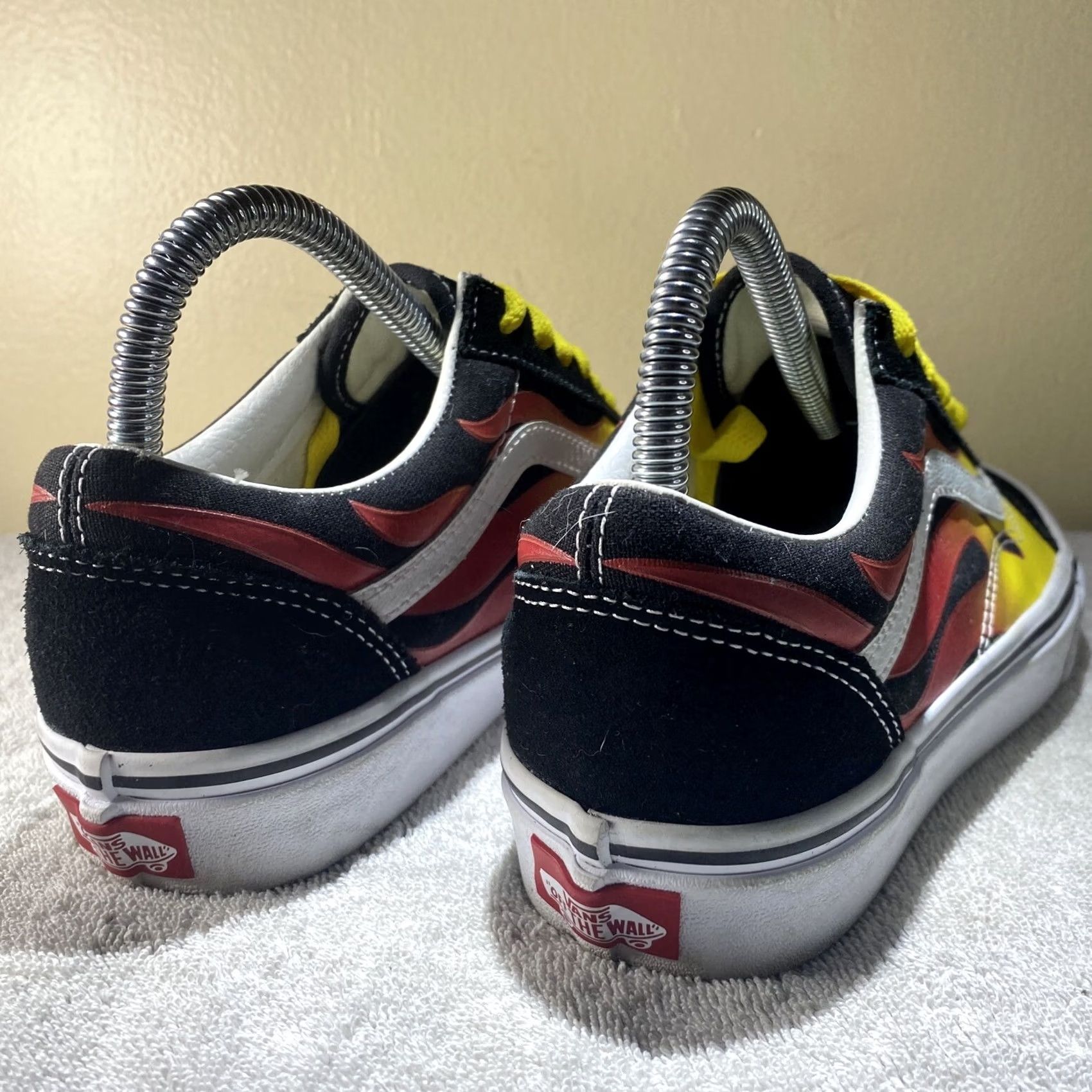 Vans VANS flame Sneaker Color Black Yellow Red Women 7.5 Men 6 Shoe Size 6 Mens Womens Size US 6 / IT 36 - 6 Thumbnail