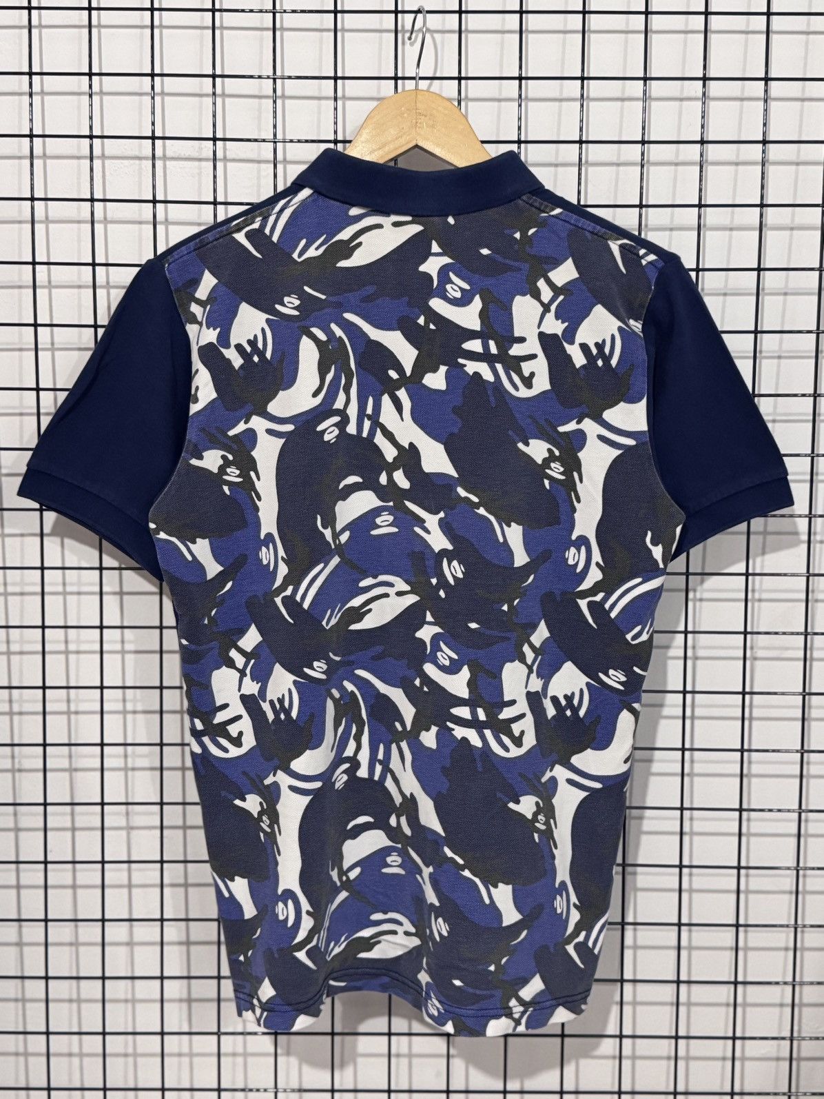 Aape polo shirt is from the brand AAPE BY A BATHING APE. Size US M / EU 48-50 / 2 - 4 Thumbnail