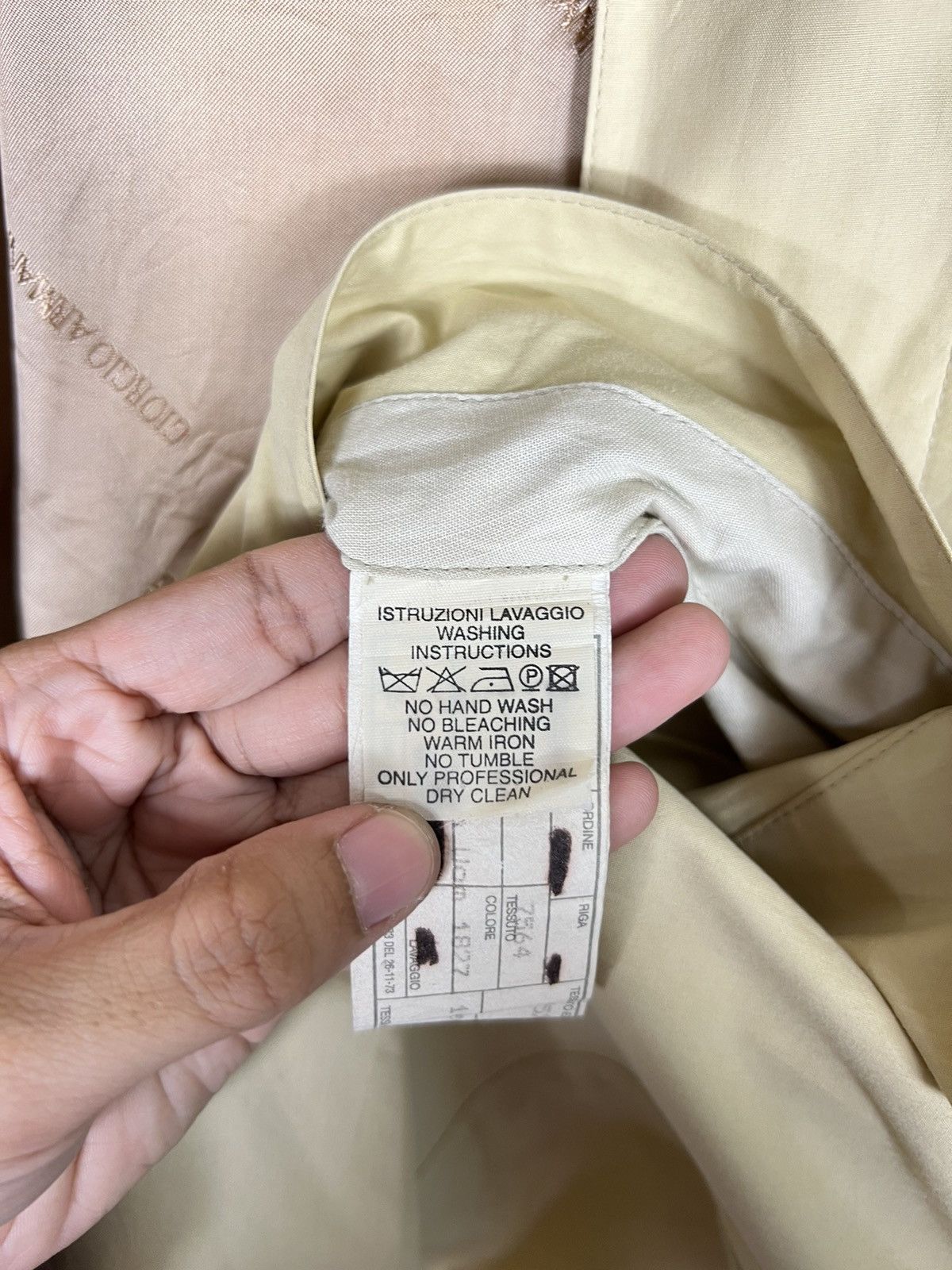 Giorgio Armani 🔥 GIORGIO ARMANI TRENCH COAT MADE IN ITALY Size US S / EU 44-46 / 1 - 14 Thumbnail