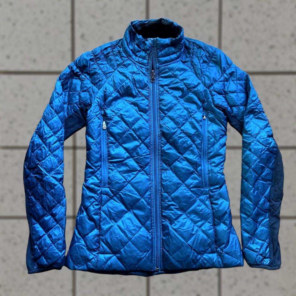 Lululemon Lululemon Puffer Jacket Womens Size 4 Reversible Blue Black Down Zip Jacket Athleisure Womens Winter Fall Spring Activewear Size S / US 4 / IT 40 - 1 Thumbnail
