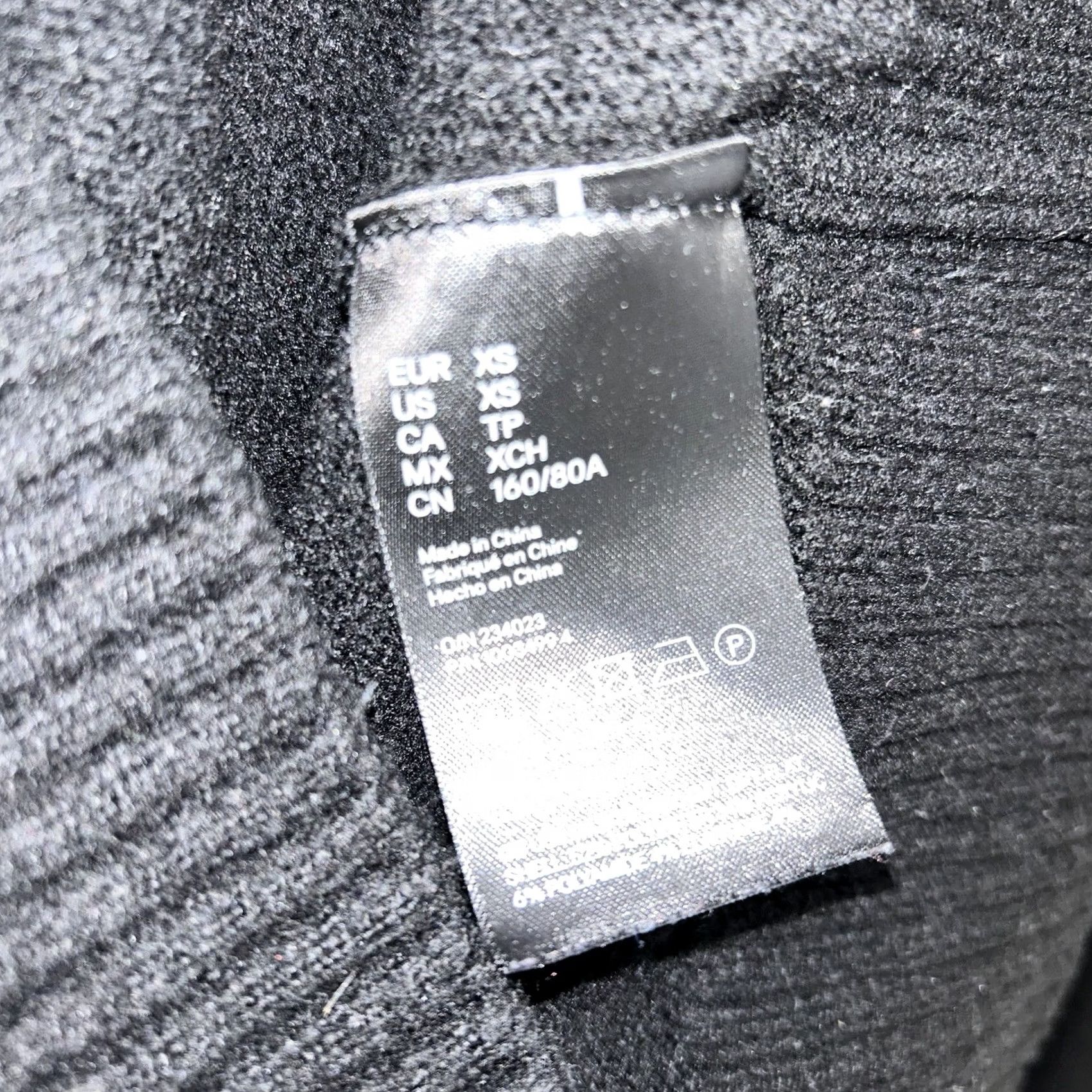 H&M H & M x NO FEAR Oversized Hoodie Knit Sweater Women’s Black XS Size XS / US 0-2 / IT 36-38 - 6 Thumbnail