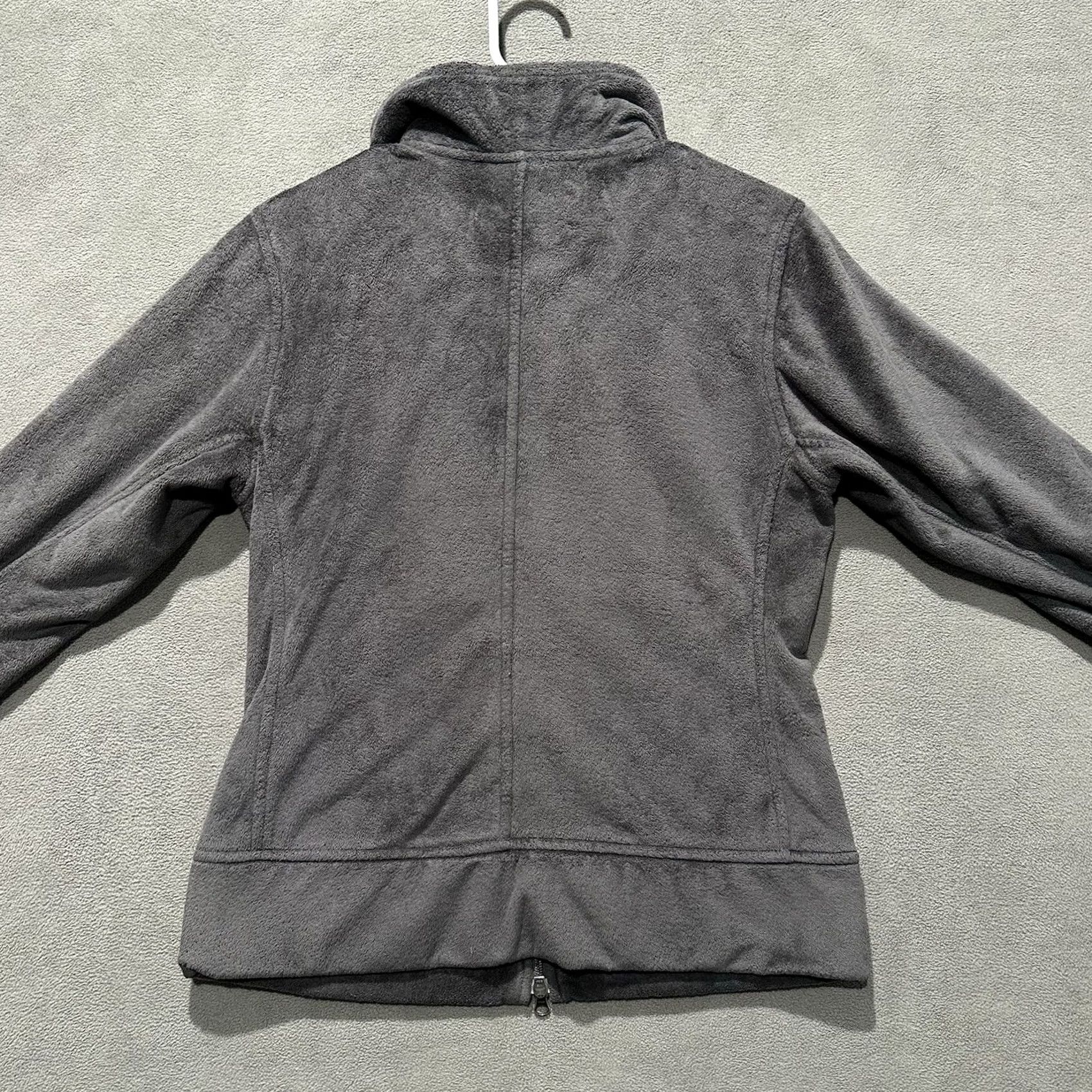 The North Face The North Face Jacket Womens Medium Gray Soft Plush Fleece Full Zip ANGU EUC Size M / US 6-8 / IT 42-44 - 2 Thumbnail
