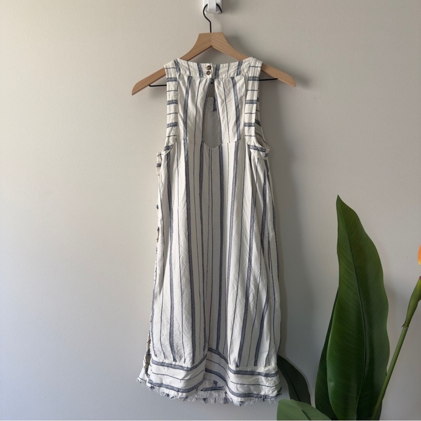 Anthropologie Anthropologie Akemi + Kin White Navy Striped Shift Dress EUC Size XS / US 0-2 / IT 36-38 - 3 Thumbnail