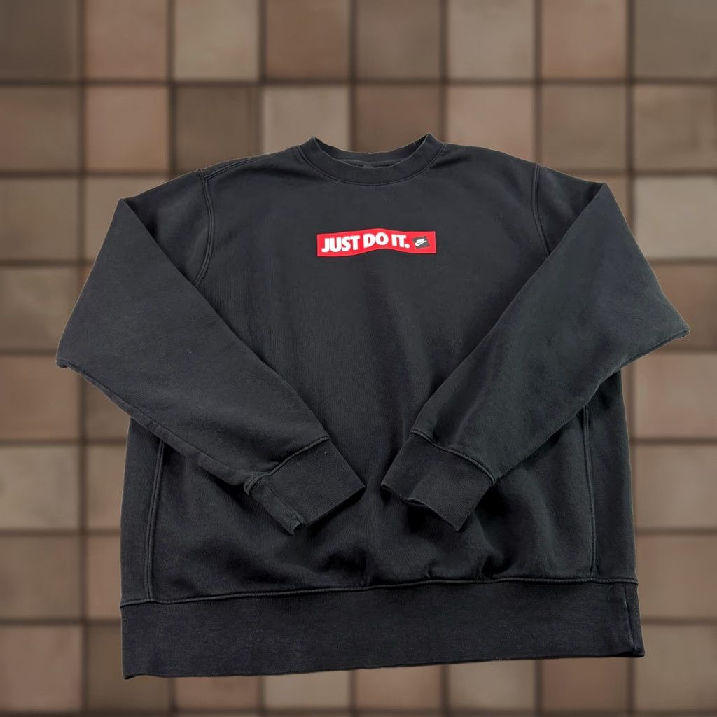 Nike Nike Sweatshirt Mens Medium Black Crew Neck Fleece Pullover Spell Out Size US M / EU 48-50 / 2 - 1 Thumbnail