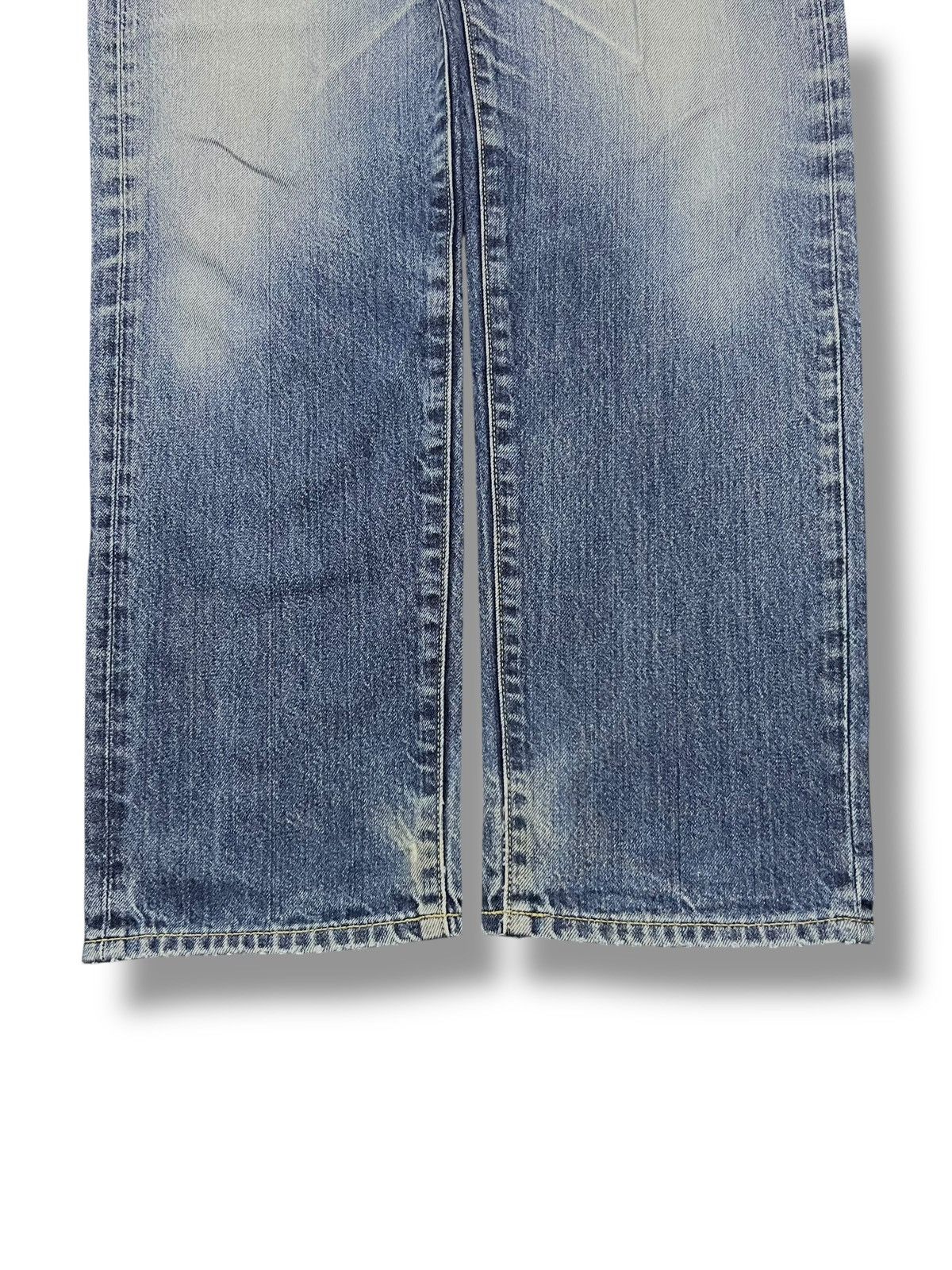 Uniqlo Vintage Uniqlo Japan - Faded Wash Jeans Size US 32 / EU 48 - 6 Thumbnail