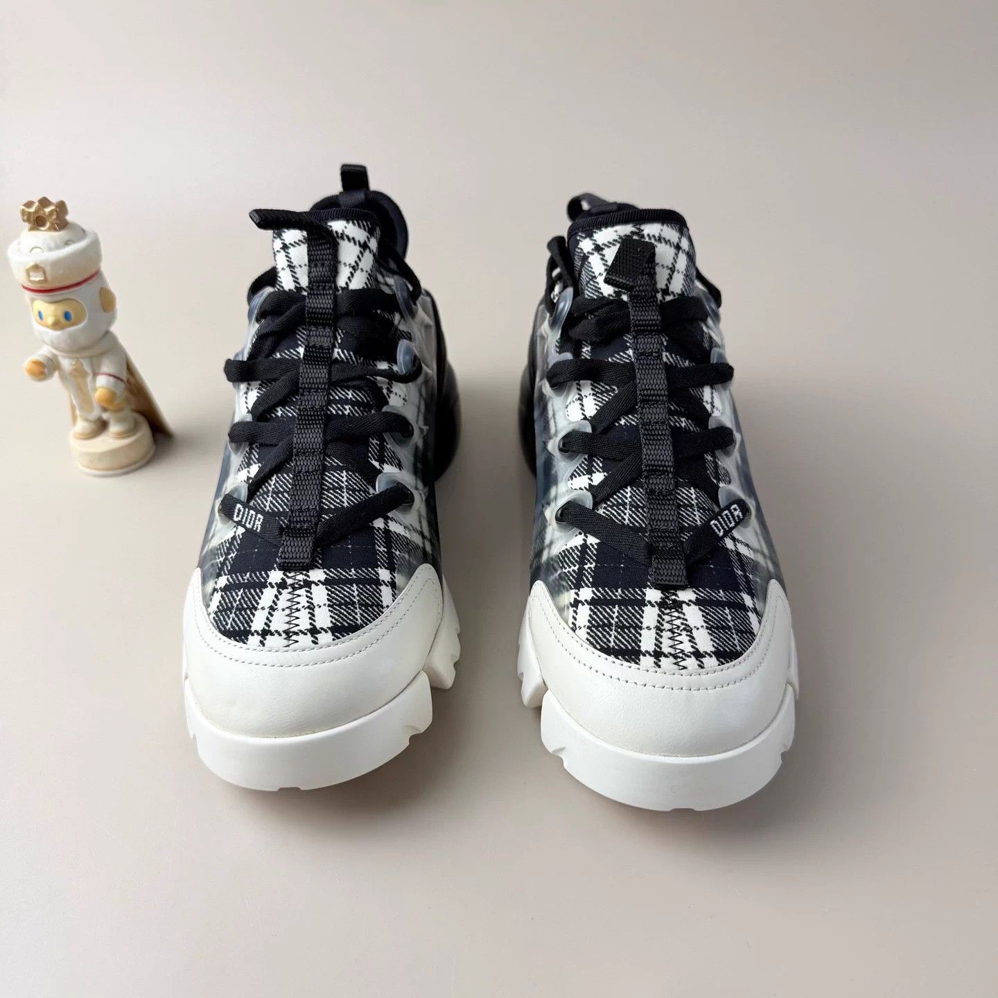 Dior DIOR D-connect plaid b&w casual shoes EUR 36 new Size US 5 / IT 35 - 2 Thumbnail
