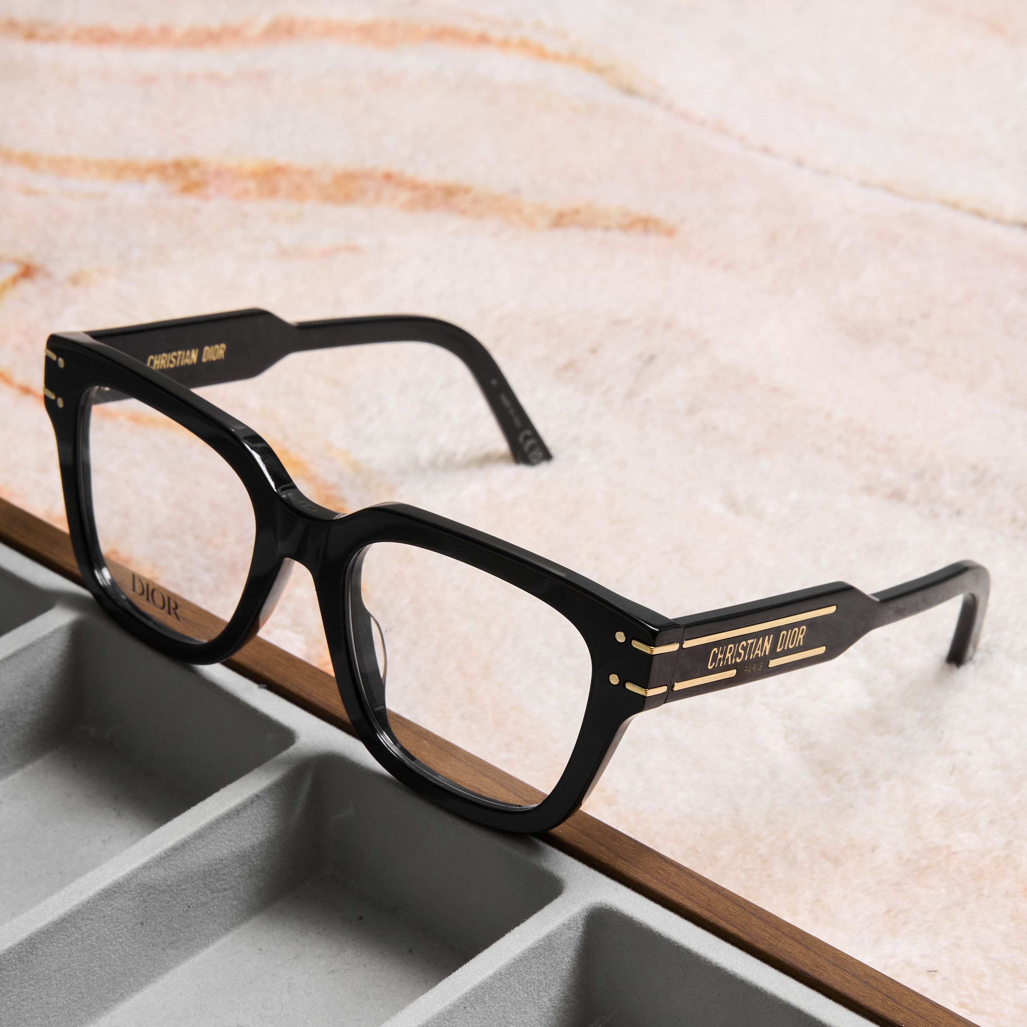 Dior DIOR DIORSIGNATUREO S5I 1000 Sunglasses Size ONE SIZE - 2 Thumbnail