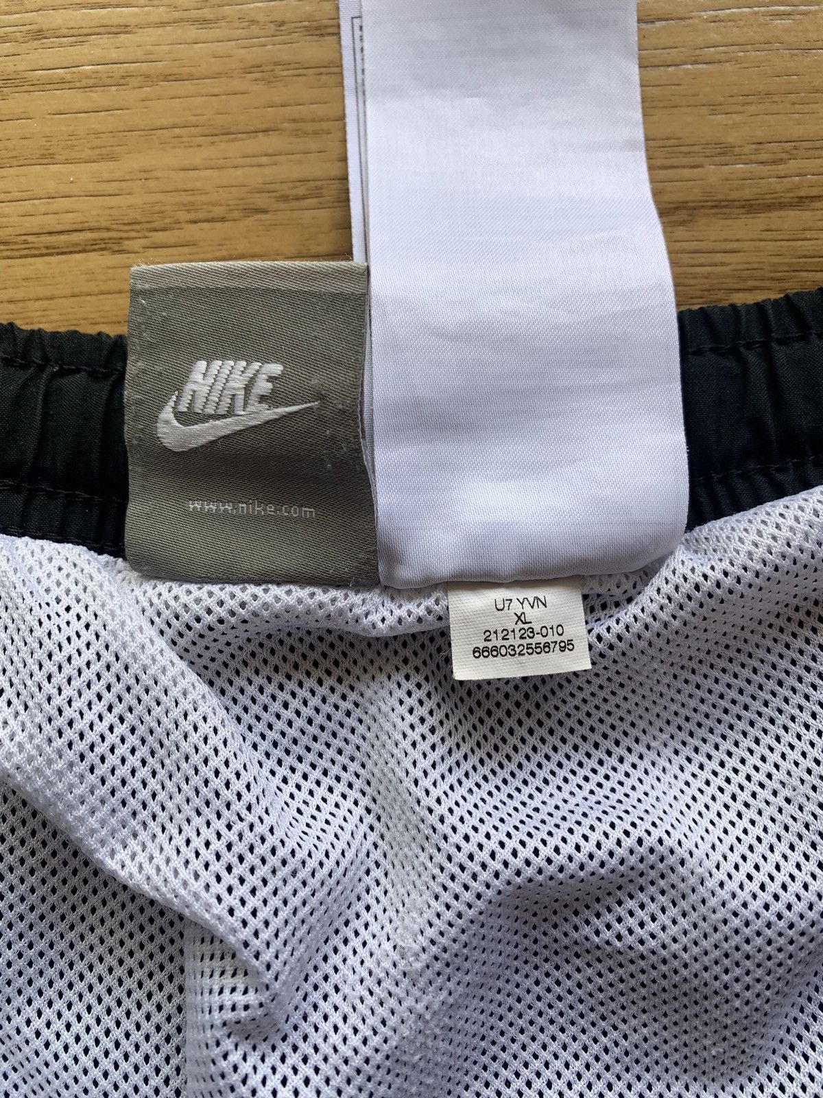 Nike × Vintage Nike Vintage Shorts Y2k Style Size US 36 / EU 52 - 5 Thumbnail