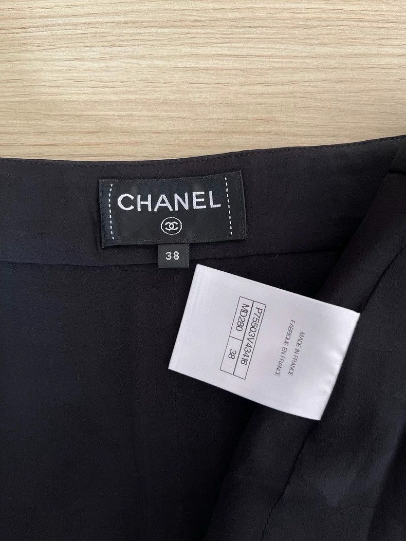 Chanel Chanel 23b black skirt Size 25" / US 0 / IT 36 - 3 Thumbnail