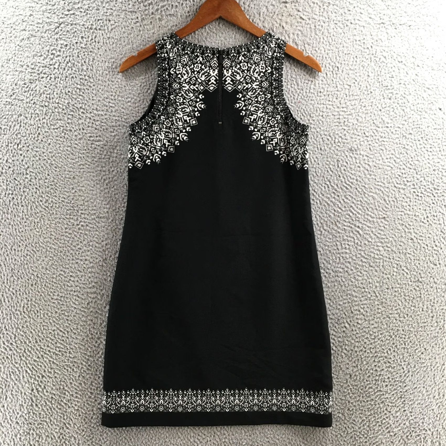 Vince Camuto Vince Camuto Dress Womens 4P Black White Geometric Print Sleeveless Sheath Top Size S / US 4 / IT 40 - 7 Thumbnail
