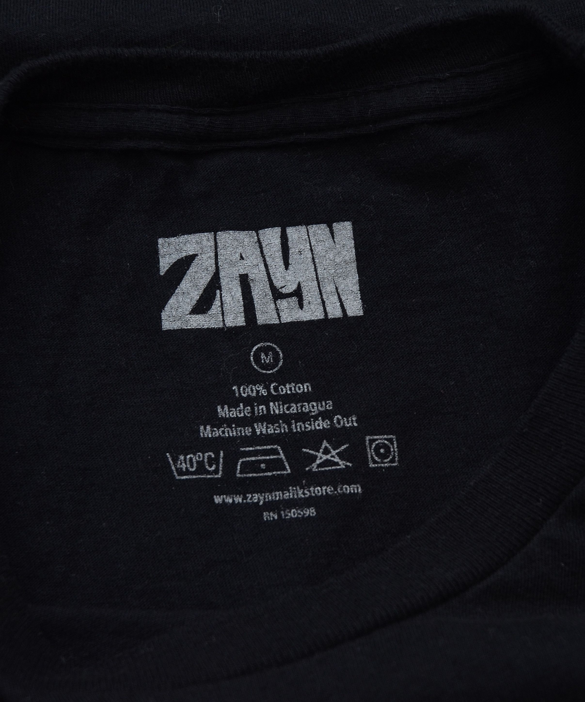 Band Tees Zayn Malik Collection 2018 Malik NIL Faces Logo Tee Merch Size US M / EU 48-50 / 2 - 6 Thumbnail