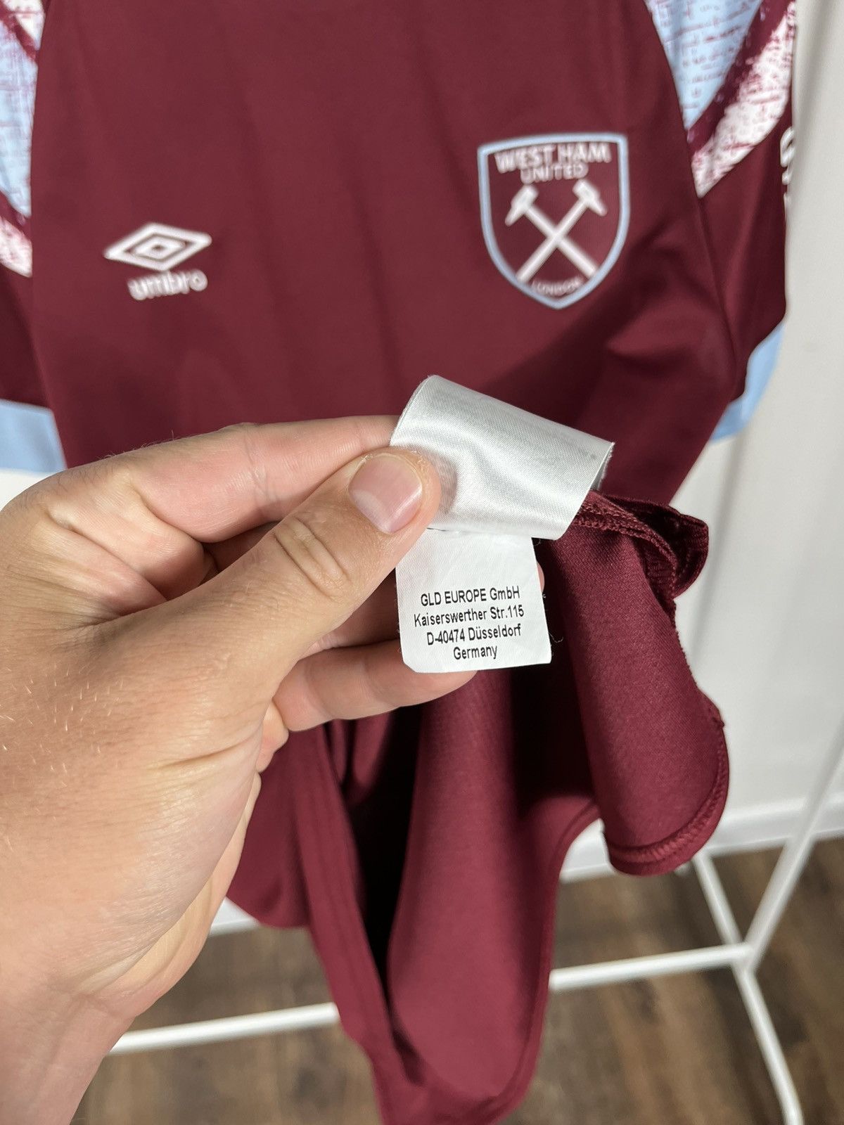 Umbro West Ham United Umbro Home Jersey 2022/23 Soccer Shirt S Size US S / EU 44-46 / 1 - 9 Thumbnail