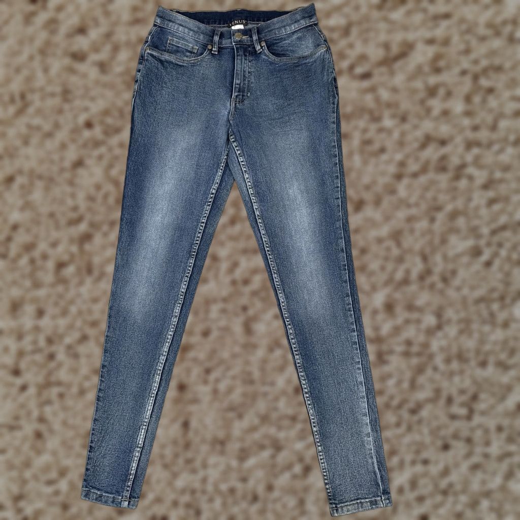 Venus Venus Jeans Womens 6 Medium Wash Skinny Stretch Mid Rise Denim Zip Fly 5 Pocket Size 28" / US 6 / IT 42 - 1 Thumbnail