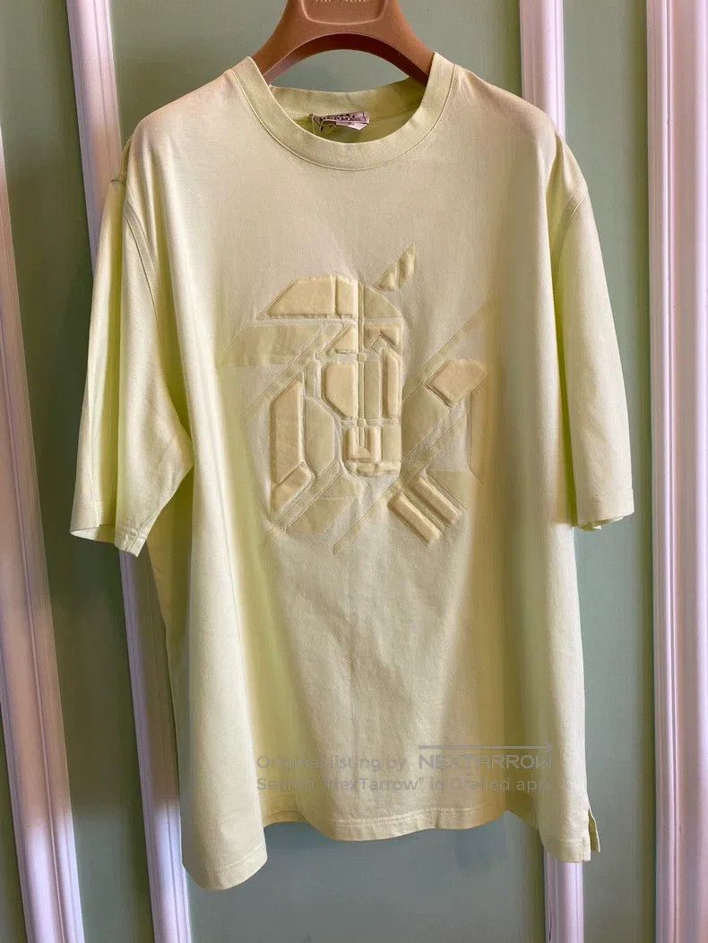 Hermes Hermes 3D Printed Short Sleeve Size US L / EU 52-54 / 3 - 1 Thumbnail