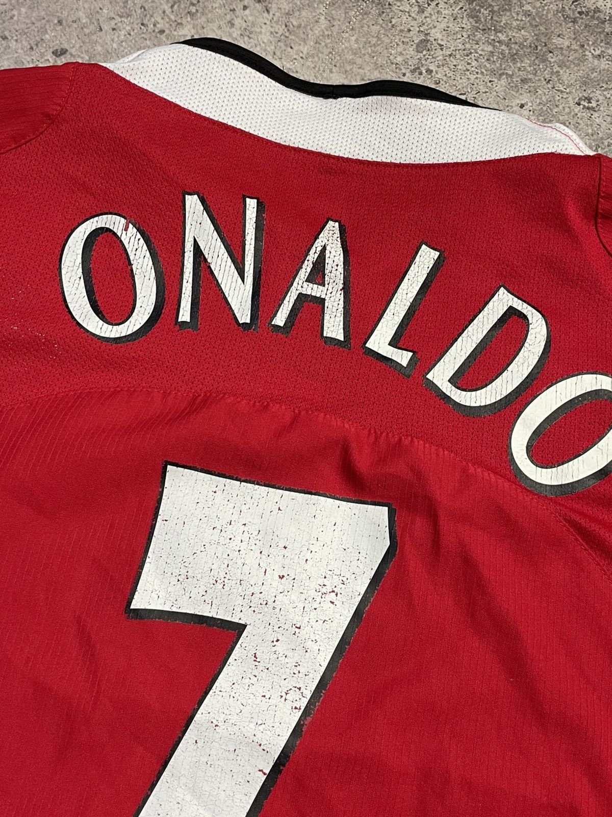 Nike RONALDO NIKE MANCHESTER UNITED SIZE XL 2004 2006 soccer Size US XL / EU 56 / 4 - 9 Thumbnail