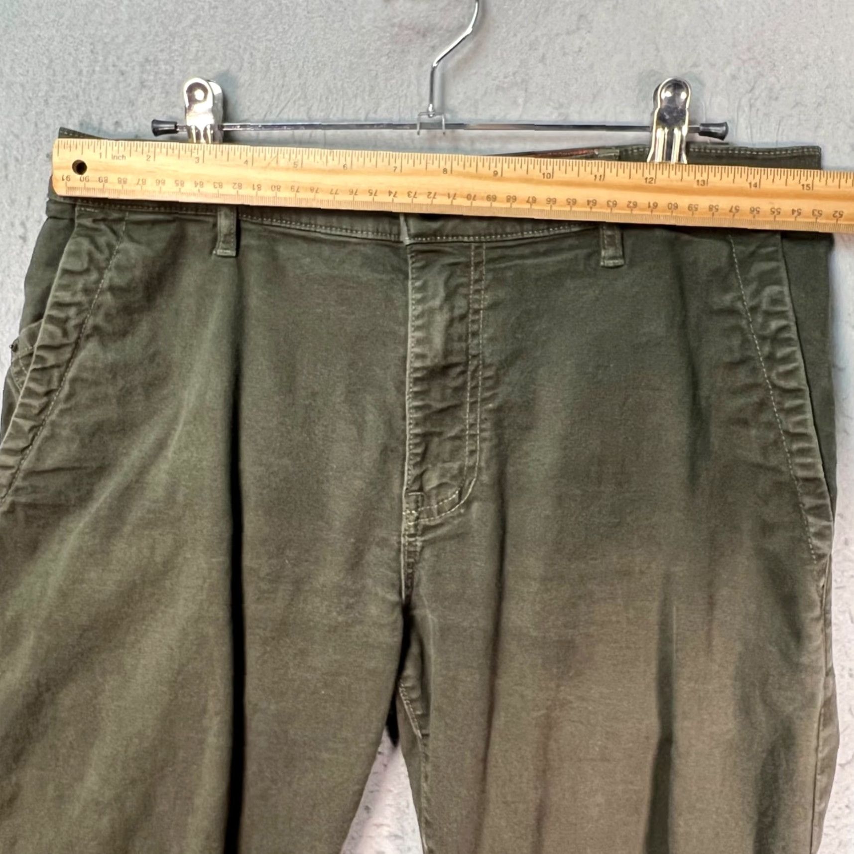 Raleigh Denim Raleigh Denim Mens Size 31 Jones Olive Green Tapered Leg Denim Jeans Size US 31 - 6 Thumbnail