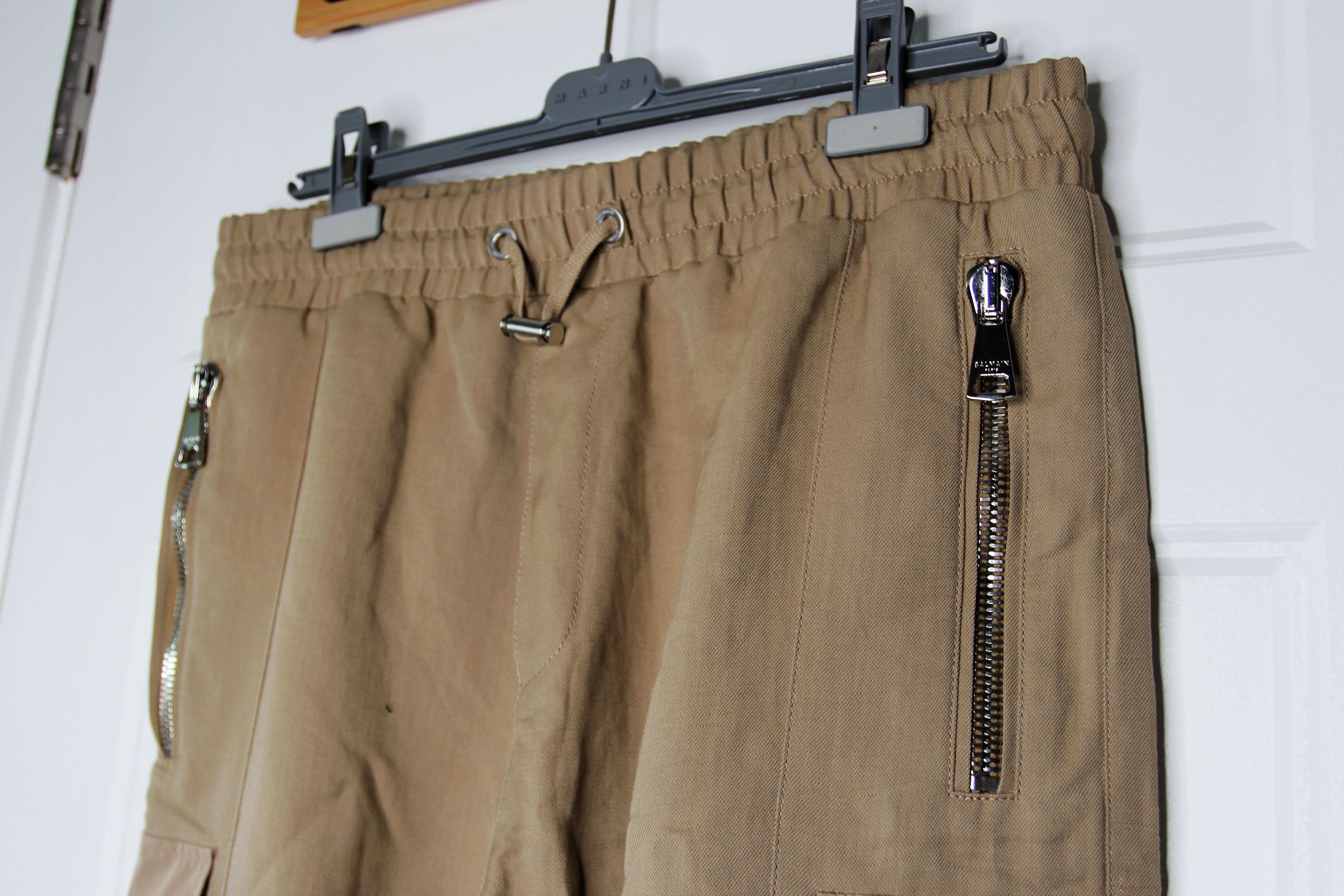 Balmain BNWT SS23 BALMAIN BEIGE CARGO PANTS 52 Size US 36 / EU 52 - 4 Thumbnail