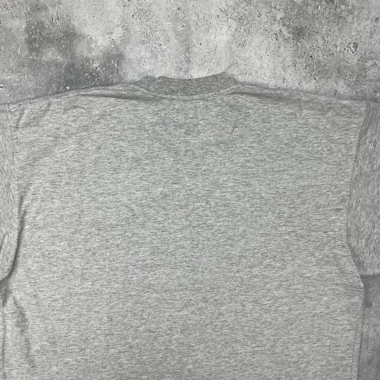 Vintage Vintage 2000s Nike Basic T Shirt Gray Size XL Size US XL / EU 56 / 4 - 15 Thumbnail