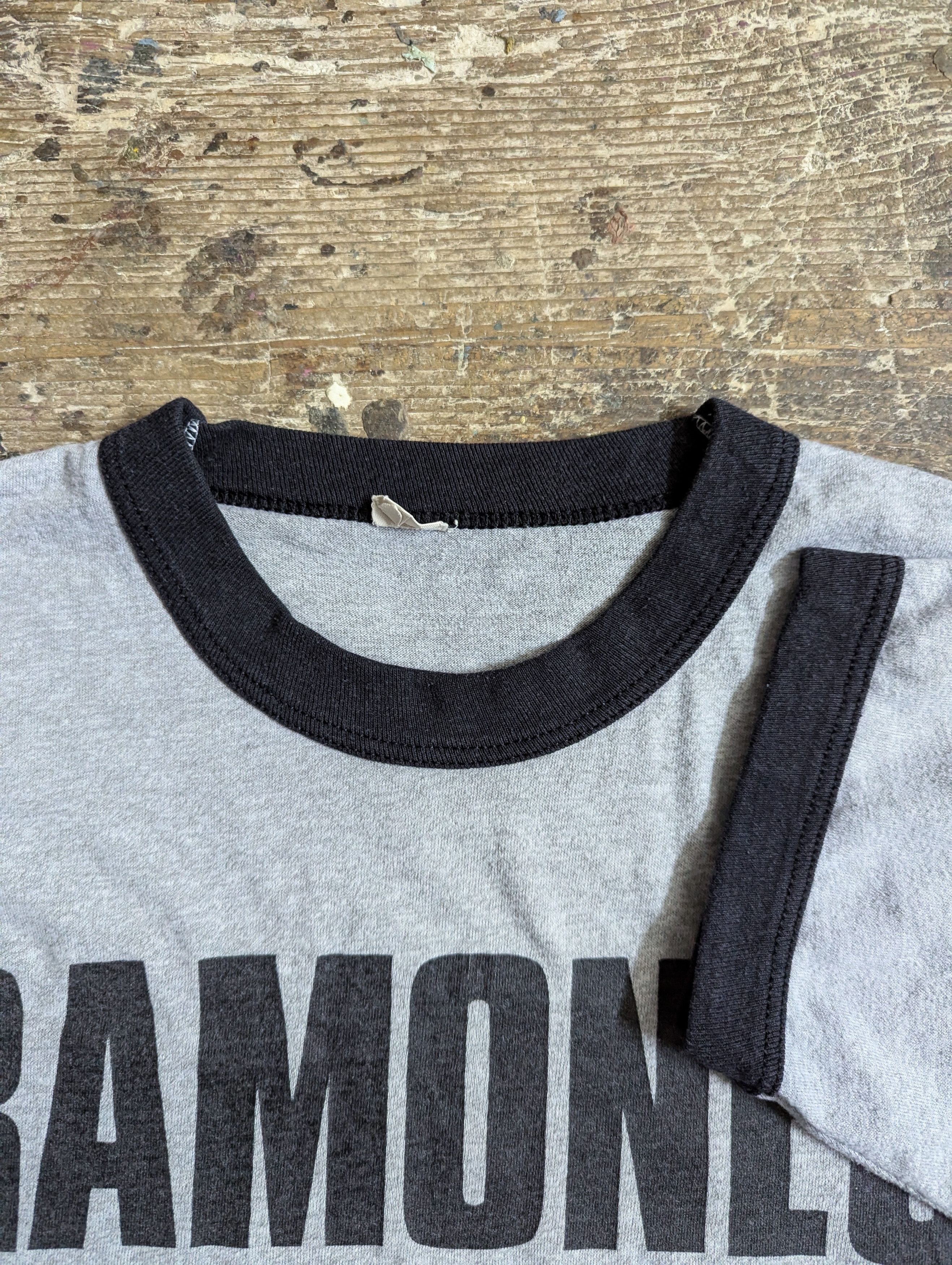Band Tees 90s Ramones Logo Bootleg Ringer T Shirt Size US M / EU 48-50 / 2 - 3 Thumbnail