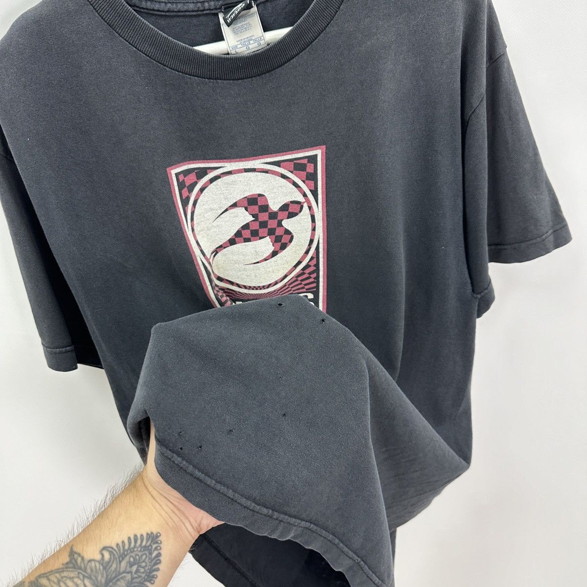 Vintage Vintage 90s Innes Skateboarding Checkered tee distressed y2k Size US L / EU 52-54 / 3 - 7 Thumbnail