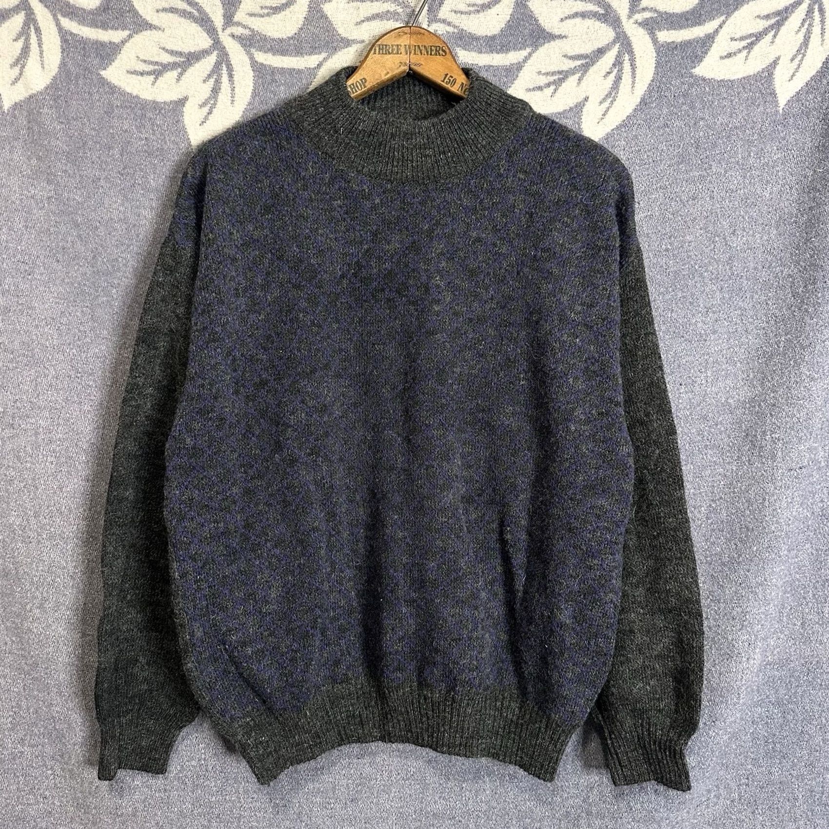 Vintage VINTAGE Quadro Wool Knit Sweater Geometric Black Purple Italy Made Medium Adult Pullover Knit 90s Classic Italian 80s Unisex Womens/Mens Size US M / EU 48-50 / 2 - 2 Thumbnail