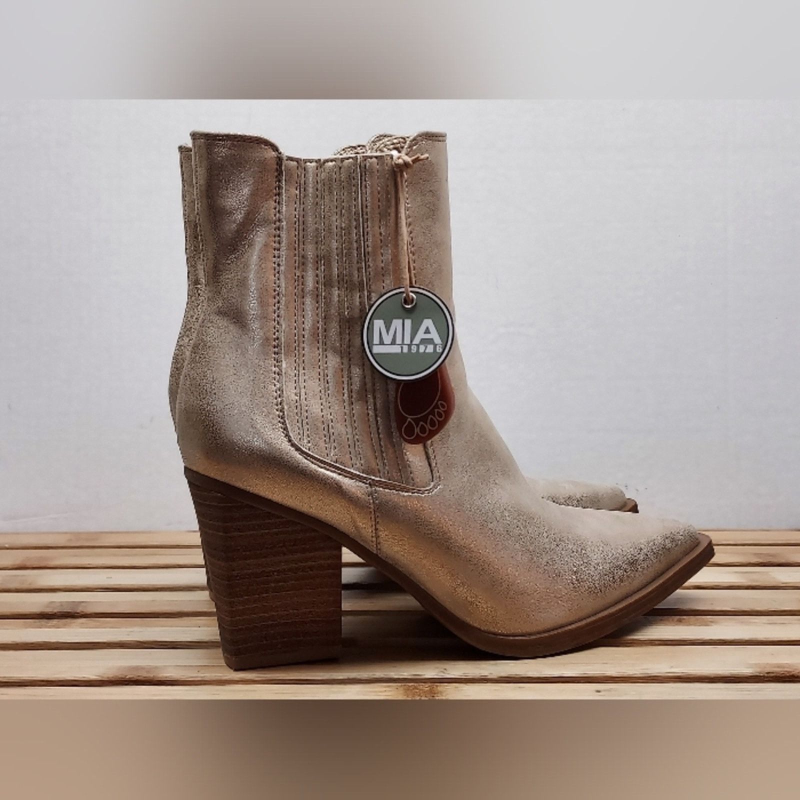 Other MIA Womens Prairie | Metallic | Heeled Western Boots Size 9 Size US 9 / IT 39 - 7 Thumbnail