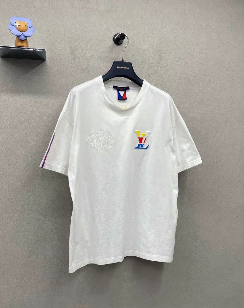 Louis Vuitton louis vuitton Logo embroidered white short sleeve Size US L / EU 52-54 / 3 - 3 Thumbnail