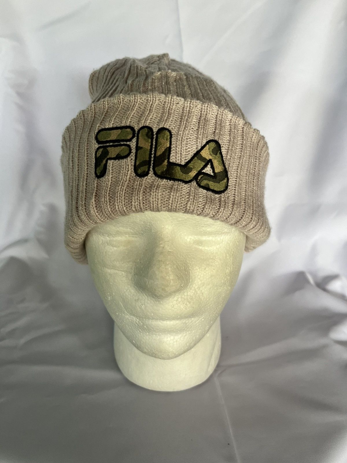 Fila × Japanese Brand Fila x E Hyphen World Gellery Short Baenie Hats Size ONE SIZE - 2 Thumbnail