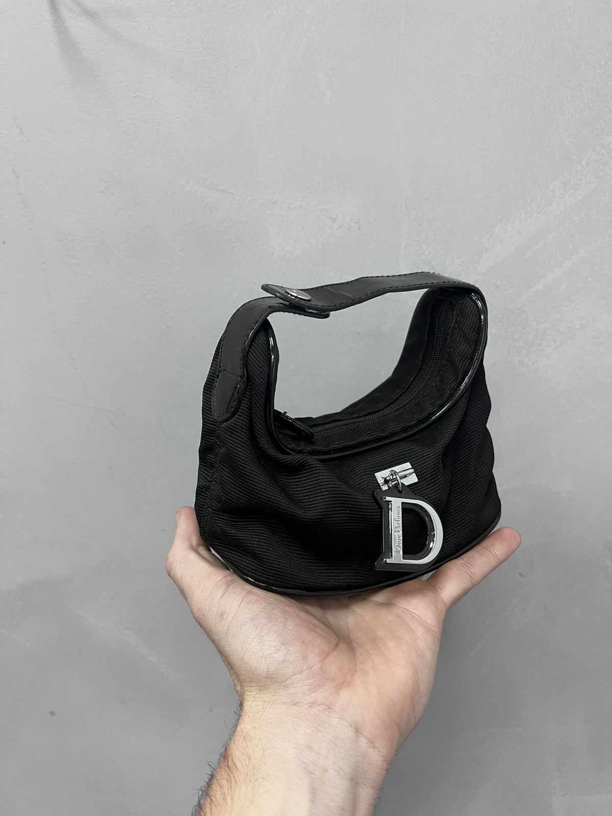 Christian Dior Monsieur × Dior SALE💣💣 Christian Dior cosmetic bag makeup bag avant garde Size ONE SIZE - 5 Thumbnail